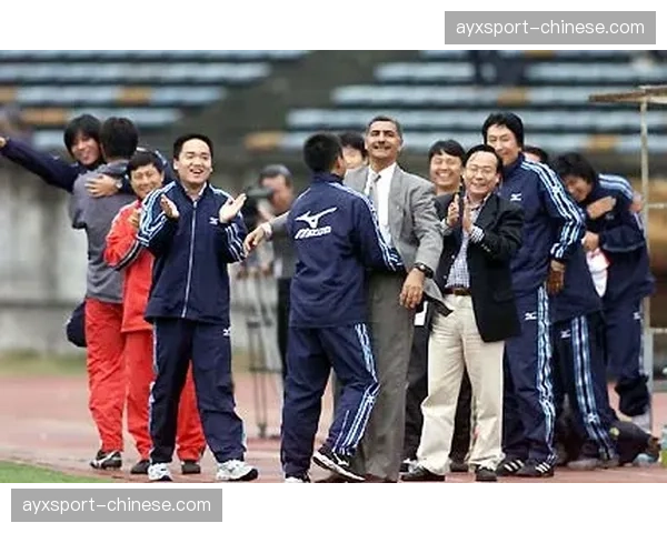 官方公告：英足总就此前一场比赛中教练席对转换期判罚的过激抗议行为做出罚款处罚