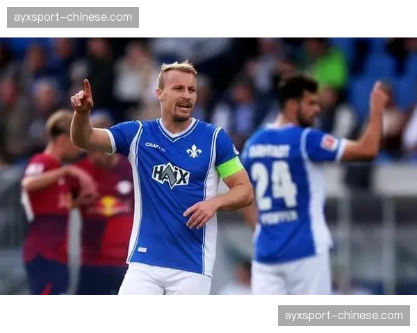 即时：达姆施塔特1-0领先波鸿，这是他们近五轮联赛首球