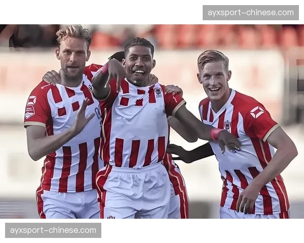 荷兰后卫舒尔斯讲述两年伤病黑暗期：曾希望自己别再醒来